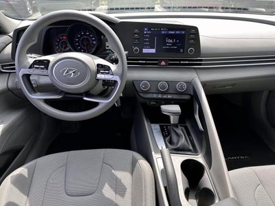 2023 Hyundai ELANTRA SE IVT