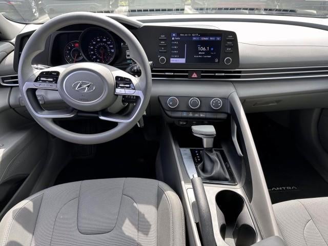 2023 Hyundai ELANTRA SE IVT