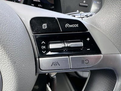 2023 Hyundai ELANTRA SE IVT