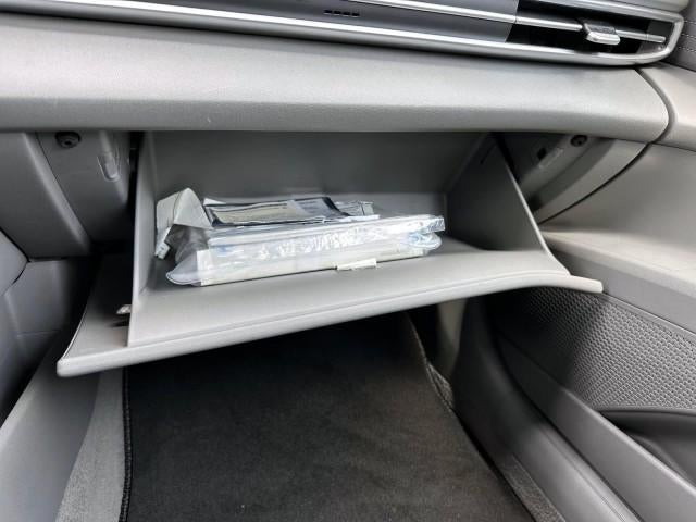 2023 Hyundai ELANTRA SE IVT