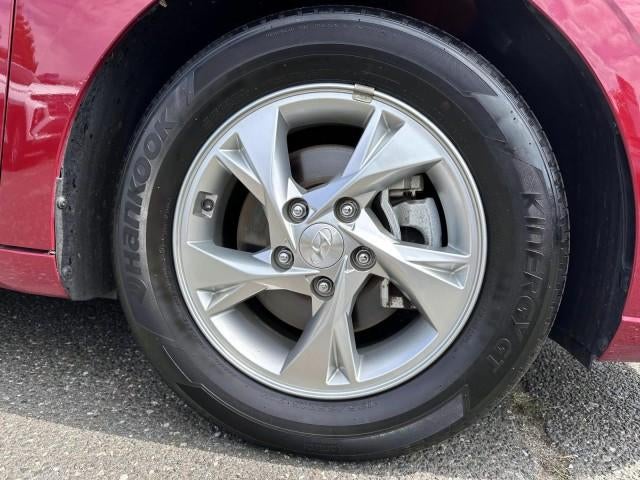 2023 Hyundai ELANTRA SE IVT