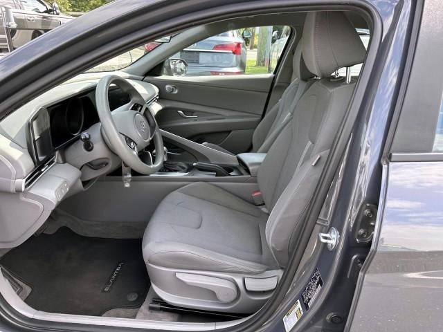 2023 Hyundai ELANTRA SE IVT