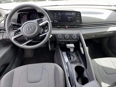 2023 Hyundai ELANTRA SE IVT