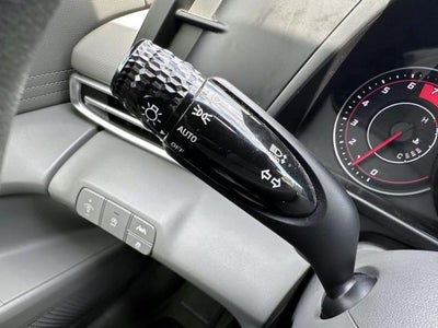 2023 Hyundai ELANTRA SE IVT