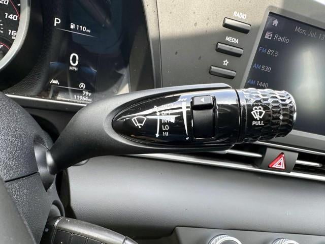 2023 Hyundai ELANTRA SE IVT