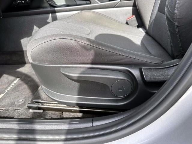 2023 Hyundai ELANTRA SE IVT