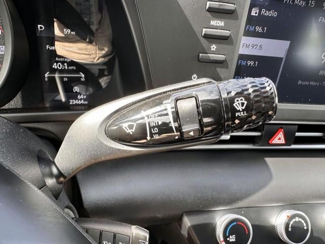 2023 Hyundai ELANTRA SE IVT