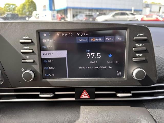 2023 Hyundai ELANTRA SE IVT