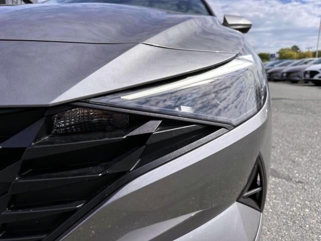 2023 Hyundai ELANTRA SE IVT