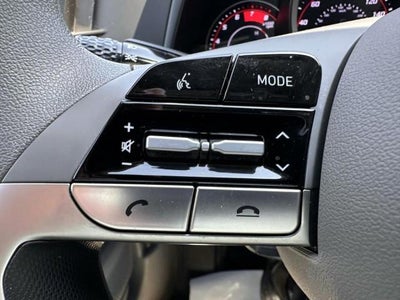 2023 Hyundai ELANTRA SE IVT