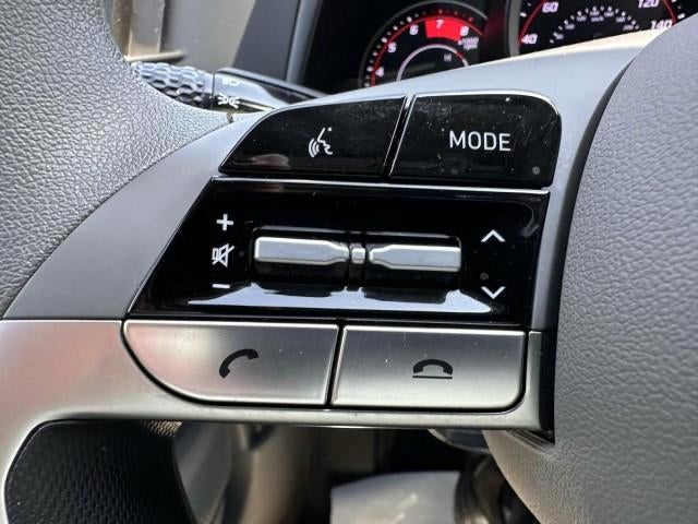 2023 Hyundai ELANTRA SE IVT