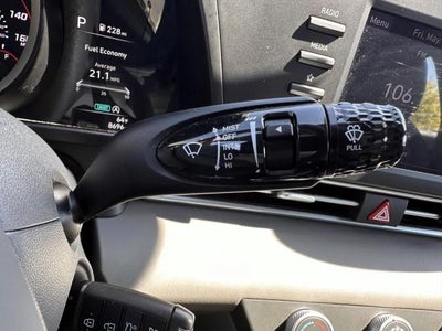 2023 Hyundai ELANTRA SE IVT