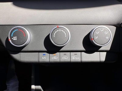 2023 Hyundai ELANTRA SE IVT