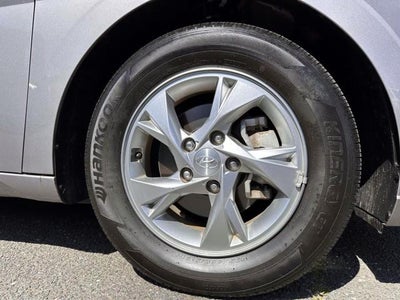 2023 Hyundai ELANTRA SE IVT