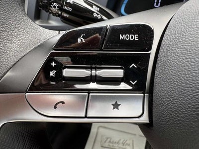2025 Hyundai ELANTRA SE IVT