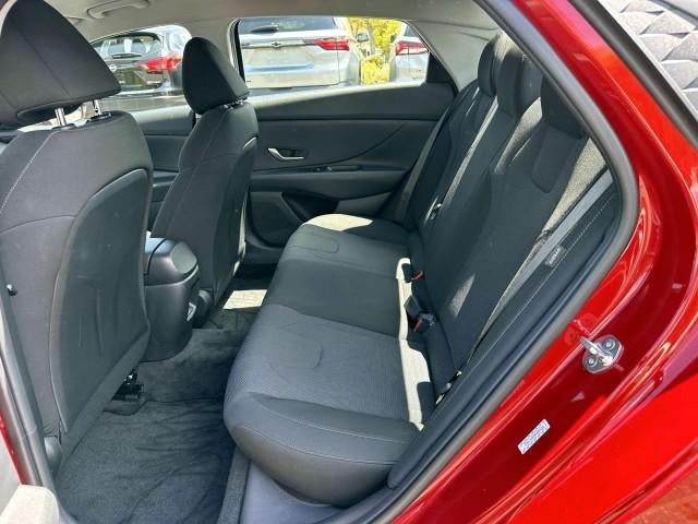 2024 Hyundai ELANTRA SE IVT