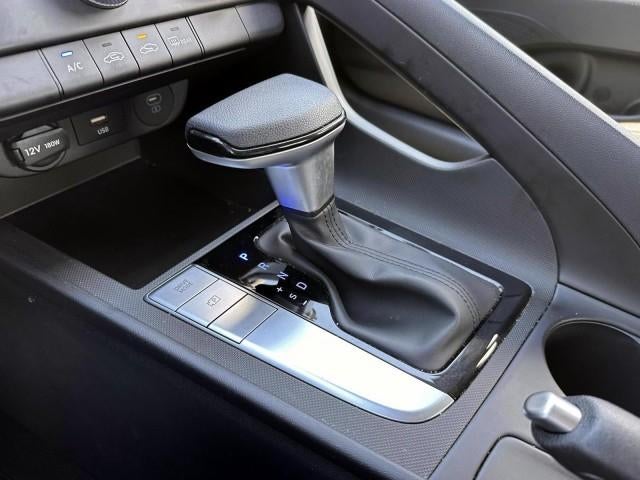 2024 Hyundai ELANTRA SE IVT