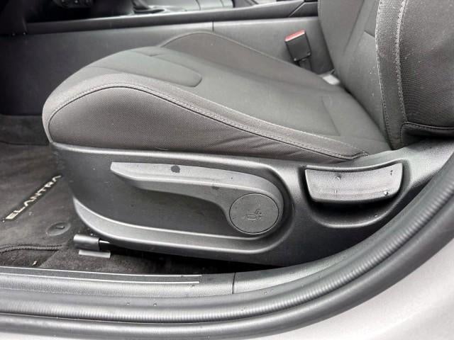 2023 Hyundai ELANTRA SEL IVT