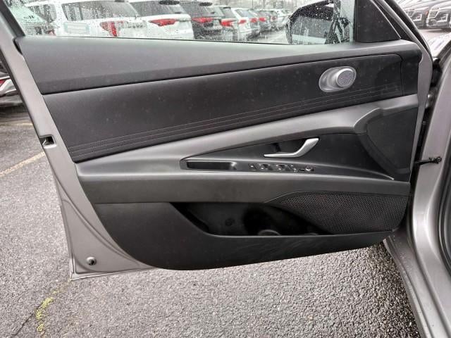 2023 Hyundai ELANTRA SEL IVT