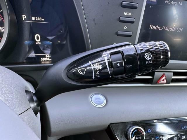 2023 Hyundai ELANTRA SEL IVT
