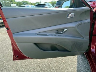 2023 Hyundai ELANTRA SEL IVT