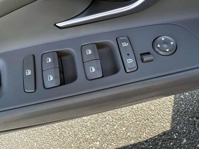 2023 Hyundai ELANTRA SEL IVT