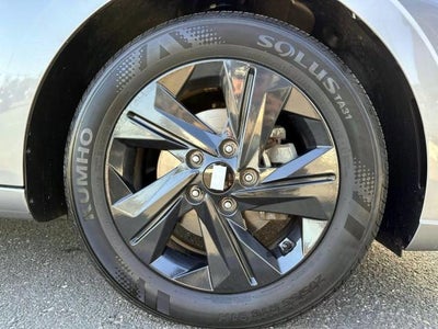 2023 Hyundai ELANTRA SEL IVT