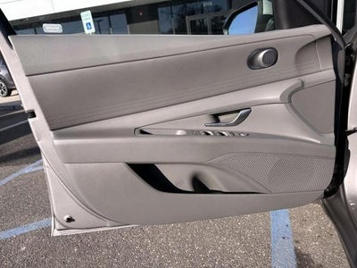 2023 Hyundai ELANTRA SEL IVT