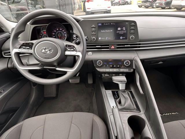 2023 Hyundai ELANTRA SEL IVT