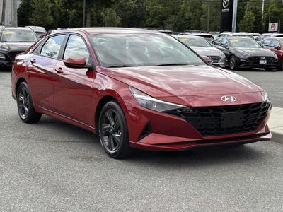 2023 Hyundai ELANTRA SEL IVT