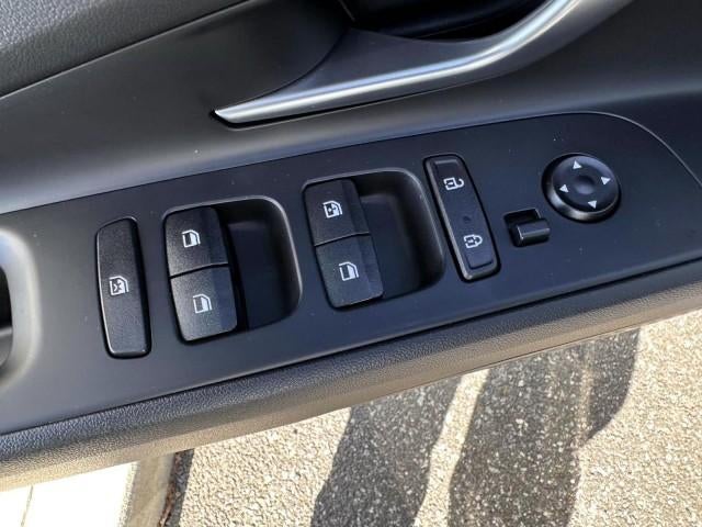 2023 Hyundai ELANTRA SEL IVT