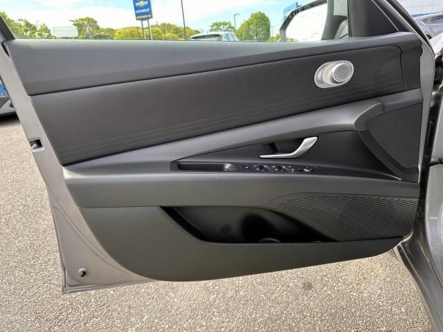 2023 Hyundai ELANTRA SEL IVT