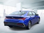 2024 Hyundai ELANTRA SEL IVT