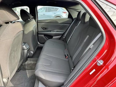 2025 Hyundai ELANTRA SEL Sport IVT