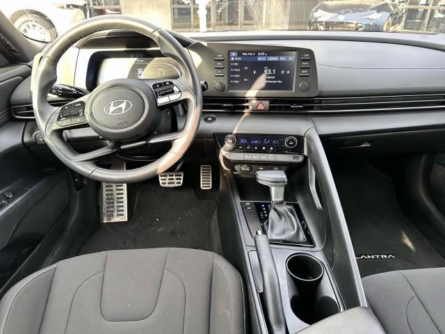 2025 Hyundai ELANTRA SEL Sport IVT