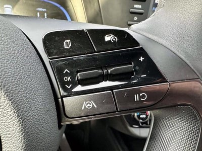 2025 Hyundai ELANTRA SEL Sport IVT