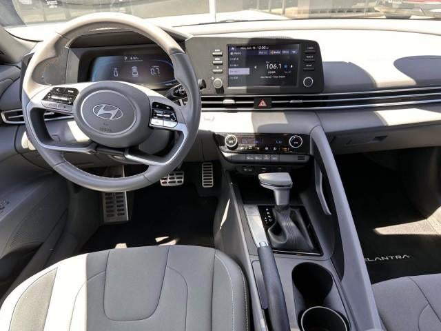 2025 Hyundai ELANTRA SEL Sport IVT