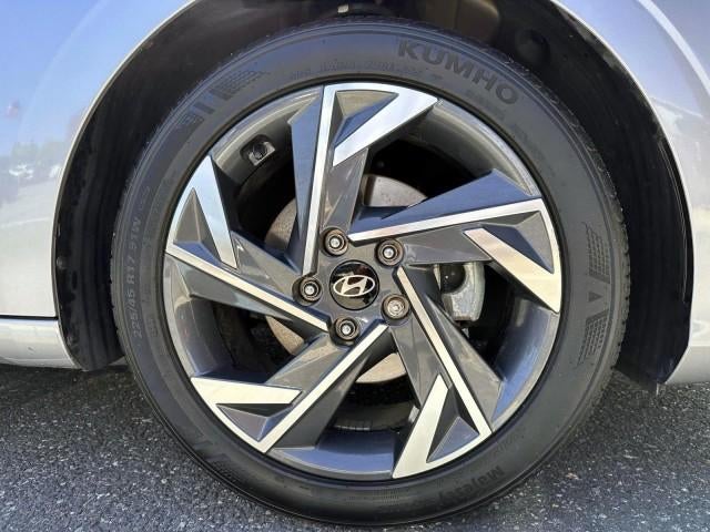 2025 Hyundai ELANTRA SEL Sport IVT