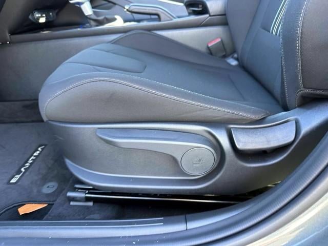 2025 Hyundai ELANTRA SEL Sport IVT