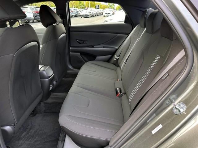 2025 Hyundai ELANTRA SEL Sport IVT