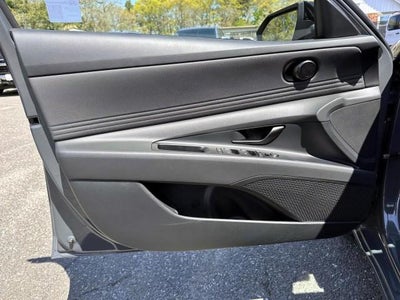 2025 Hyundai ELANTRA SEL Sport IVT