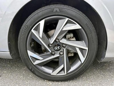 2025 Hyundai ELANTRA SEL Sport IVT