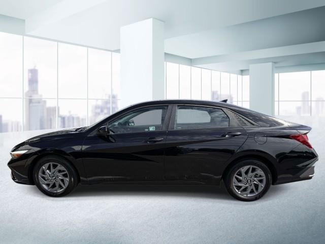 2024 Hyundai ELANTRA SEL IVT