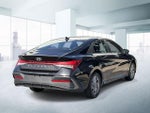 2024 Hyundai ELANTRA SEL IVT