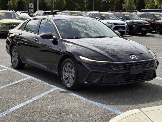 2024 Hyundai ELANTRA SEL IVT