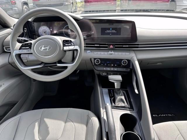 2024 Hyundai ELANTRA SEL IVT