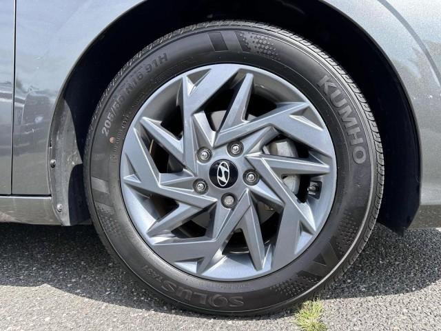 2024 Hyundai ELANTRA SEL IVT