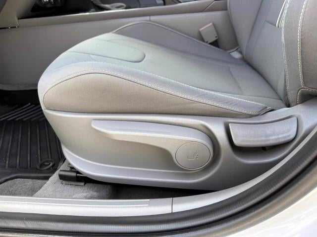 2025 Hyundai ELANTRA SEL Sport IVT