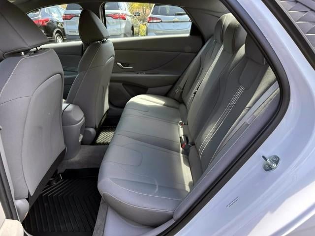 2025 Hyundai ELANTRA SEL Sport IVT