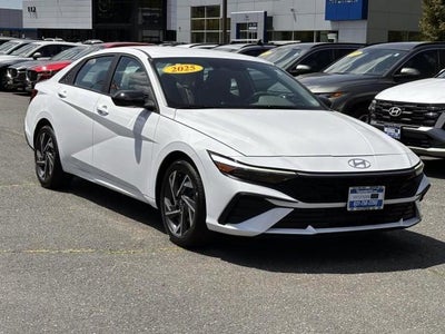 2025 Hyundai ELANTRA SEL Sport IVT